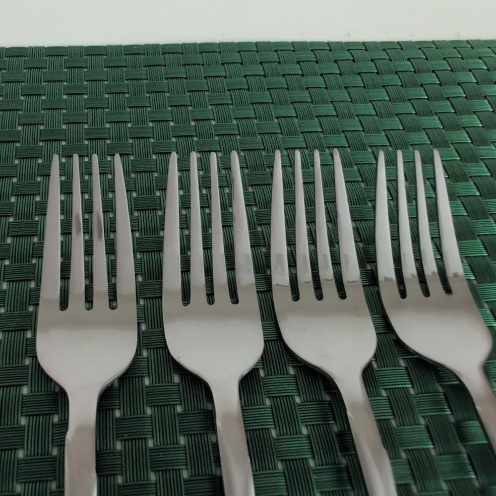 Hampton Silversmiths LILY FROSTED Salad Forks Lot Set of 4 Stainless Satin Vtg - Picture 3 of 8